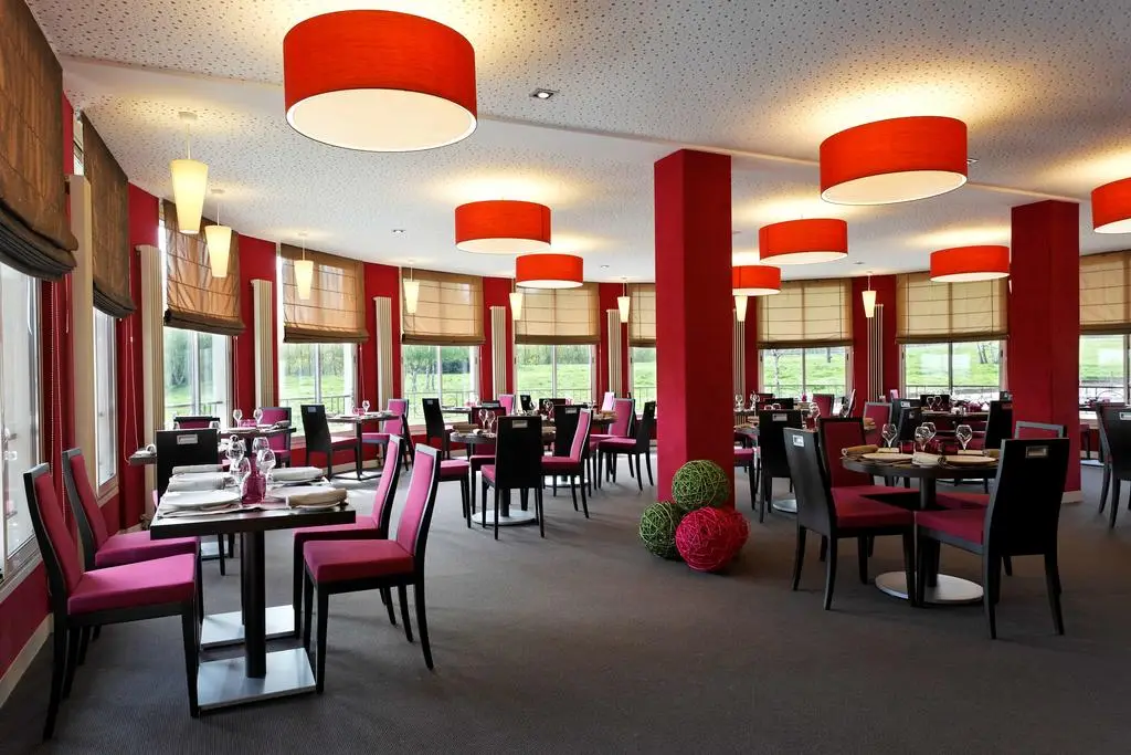 Best Western Hôtel l'Orée et Spa, hôtel, Essonne, jusqu'à 200 personnes — photo 2
