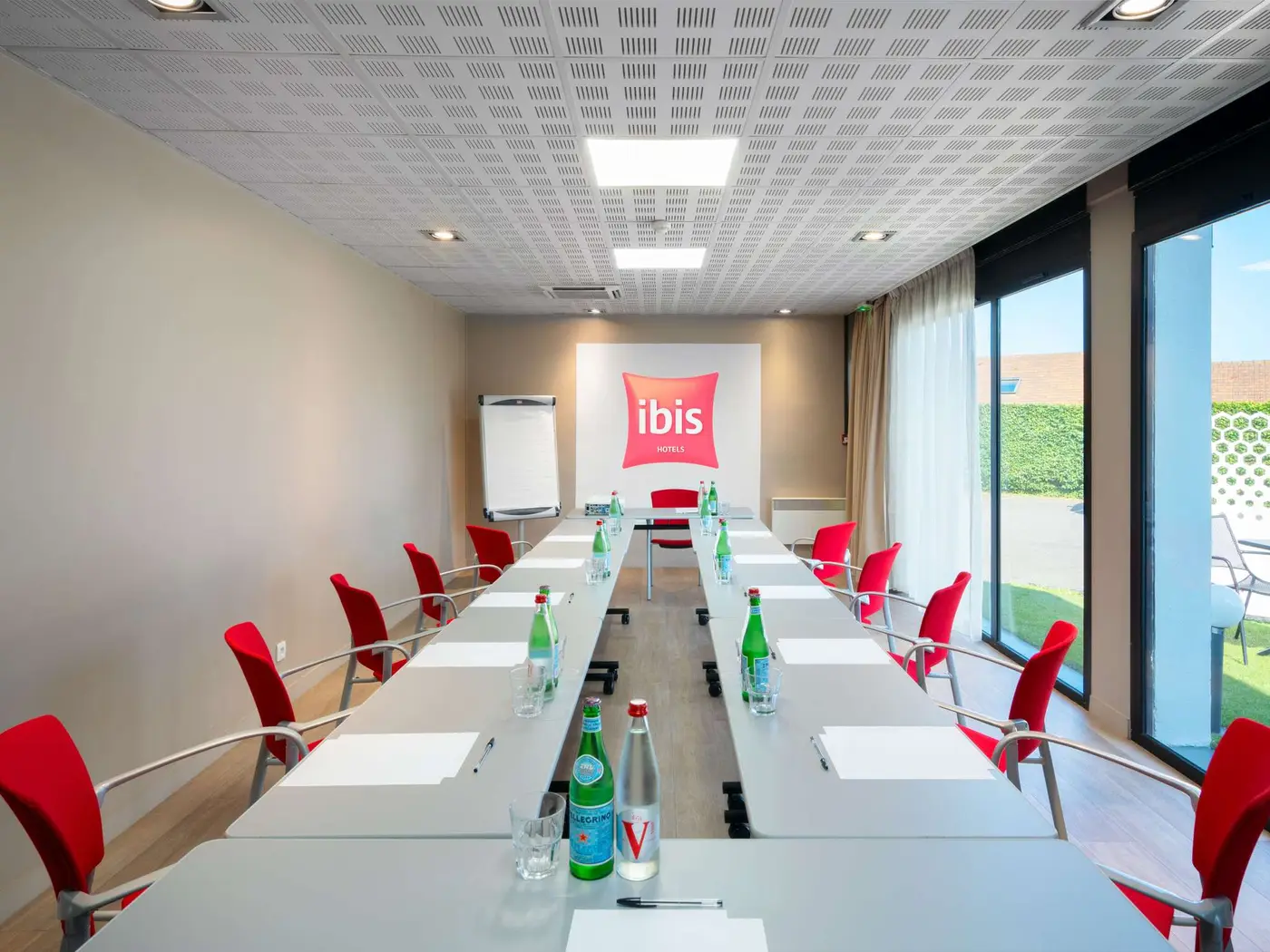 Ibis Cergy-Pontoise Le Port, Val-d'Oise, 162 couchages