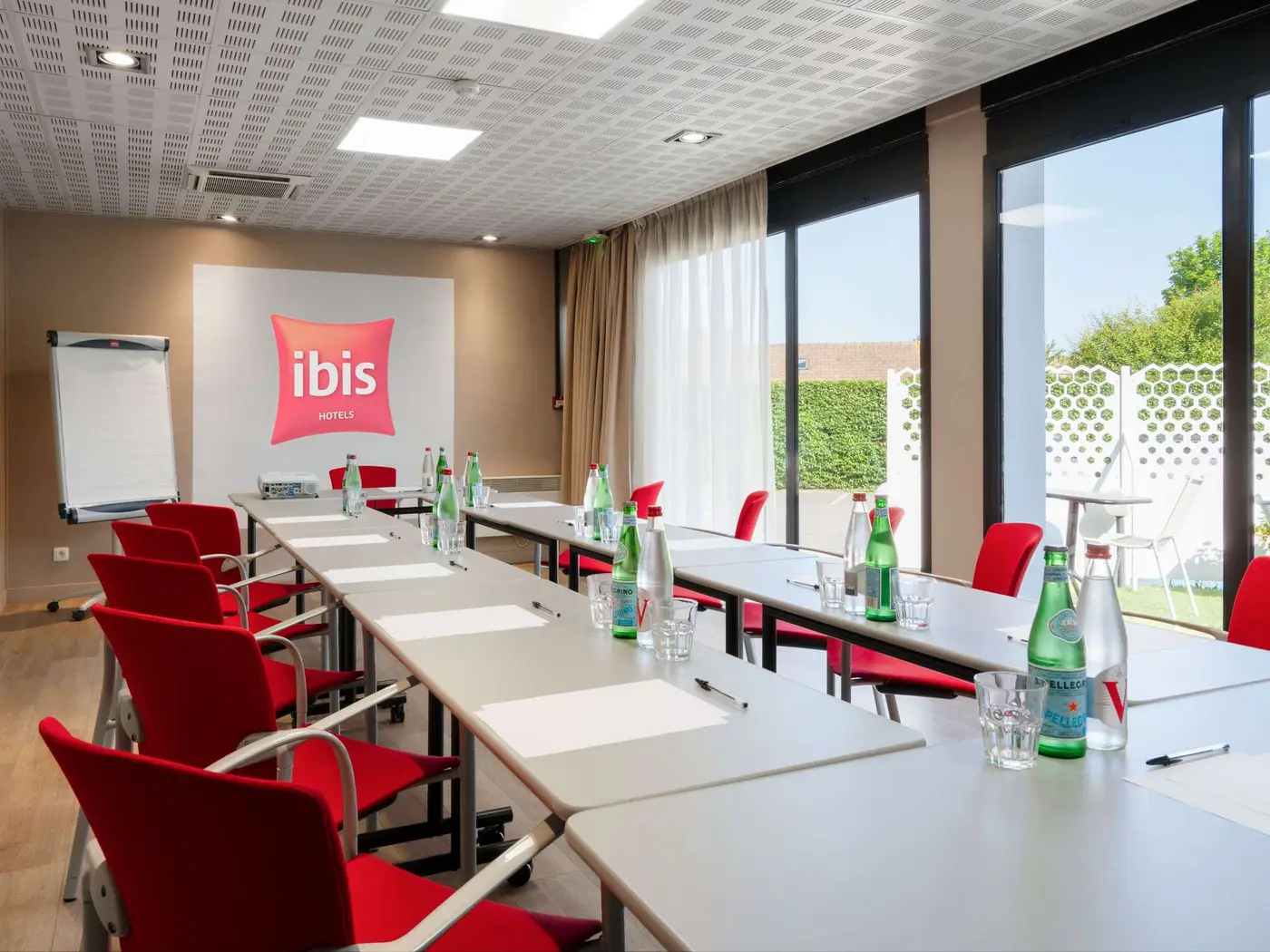 Ibis Cergy-Pontoise Le Port, hôtel, Val-d'Oise — photo 2
