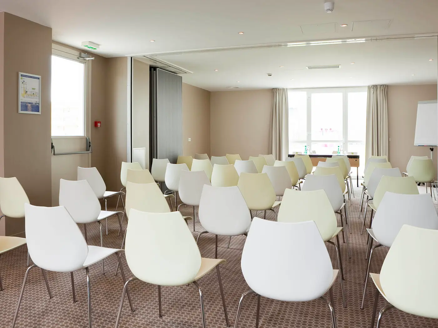 Ibis Styles Compiègne, Oise, 116 couchages