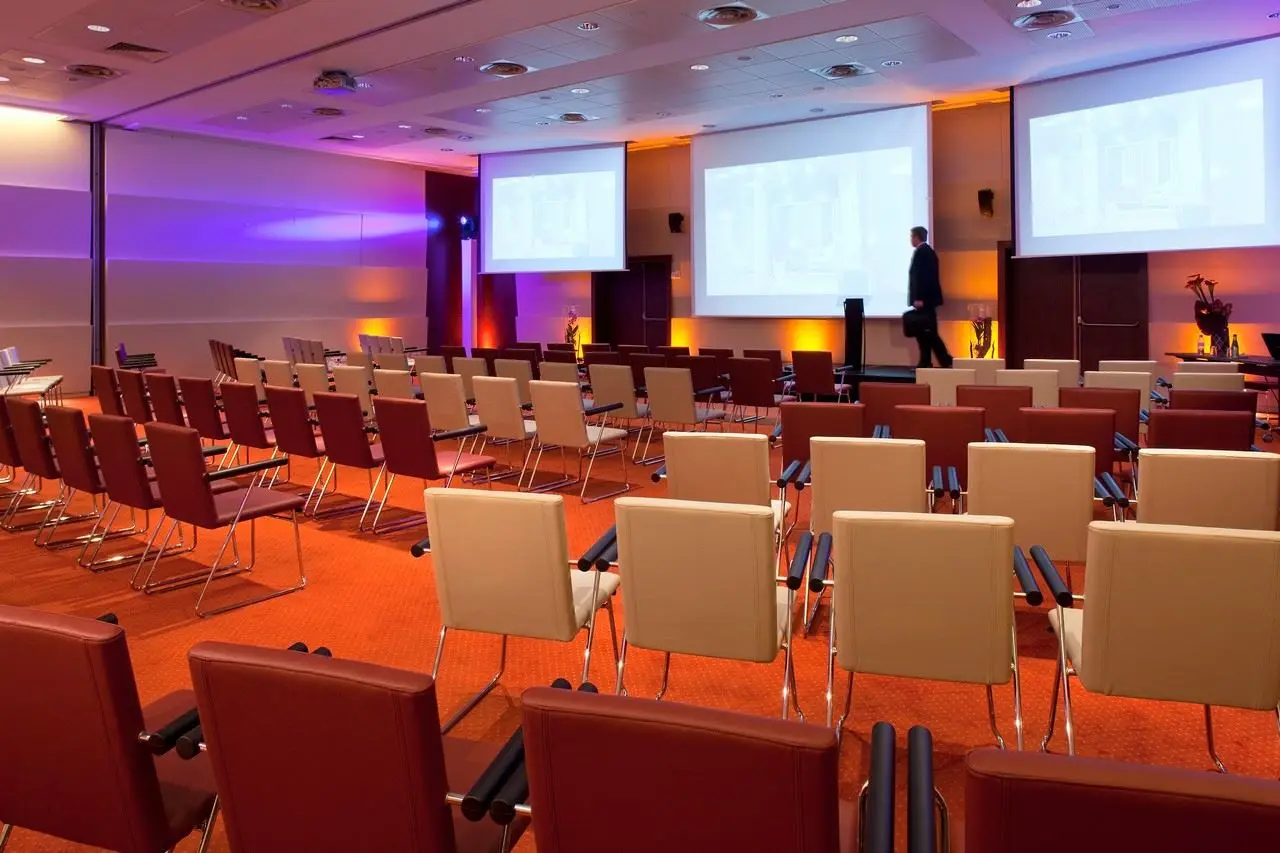 Mercure Paris CDG Airport Convention, Val-d'Oise, 690 couchages