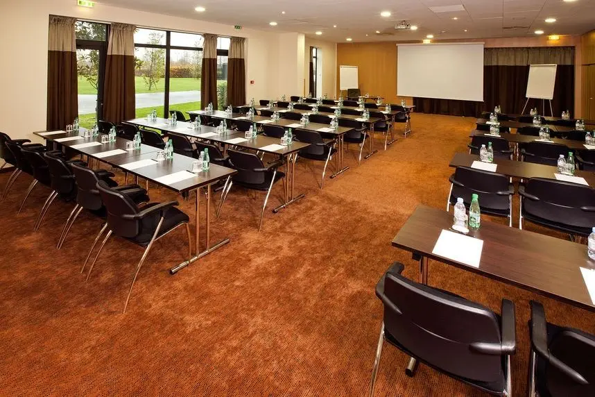 Residhome Lieusaint Suites Paris Senart, Seine-et-Marne, 324 couchages
